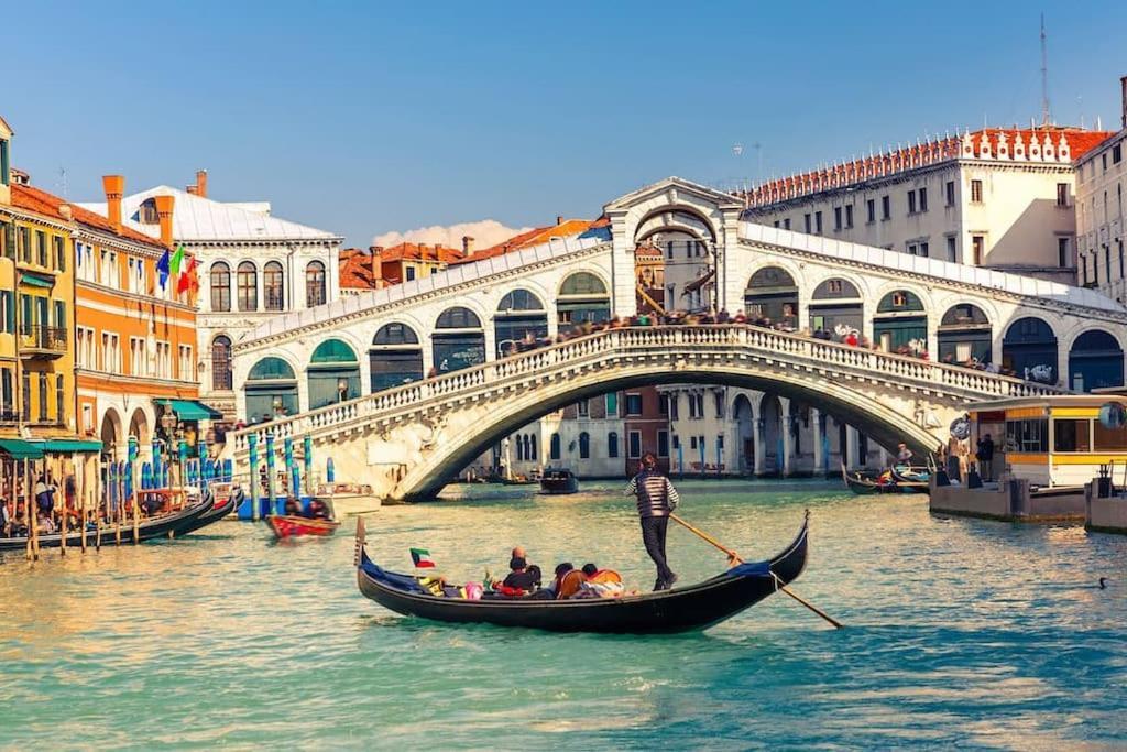 Appartamento Balcone Fiorito Fonzolo エクステリア 写真